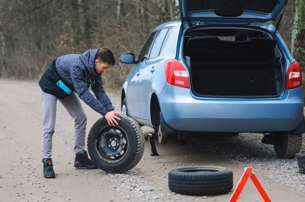 Stranded With a Flat? Get Fast Roadside Tire Replacement Today