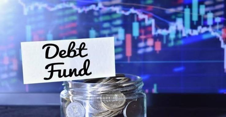 Debt Funds vs Fixed Deposits: A Complete Tax and Return Comparison